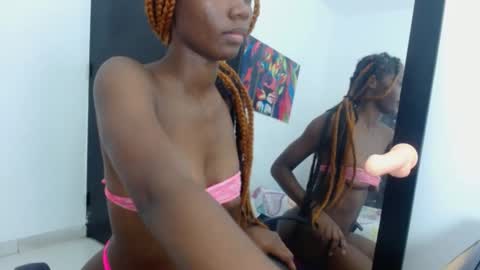 Snapshot of ebony_fantasy_ chatting on December 23, 2024, 7:30 pm Natalia online show from December 23, 2024, 7:30 pm