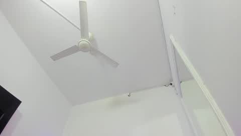 Snapshot of ebony_katterin chatting on December 29, 2024, 3:13 pm ebony_katterin online show from December 29, 2024, 3:13 pm