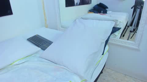 Snapshot of ebony_katterin chatting on December 30, 2024, 10:45 pm ebony_katterin online show from December 30, 2024, 10:45 pm