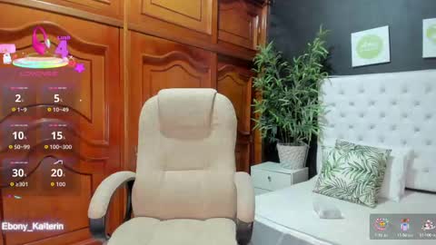 Snapshot of ebony_katterin chatting on October 8, 2025, 10:46 am ebony_katterin online show from October 8, 2025, 10:46 am