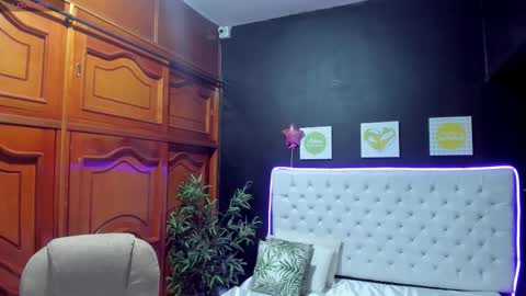 ebony_katterin online show from February 10, 2026, 11:47 am