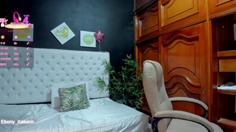 ebony_katterin online show from April 4, 2026, 11:18 am