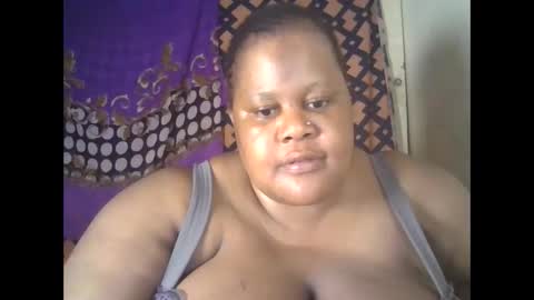 ebony_magixs online show from November 25, 2025, 2:44 am