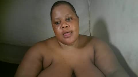 ebony_magixs online show from April 17, 2026, 1:19 am