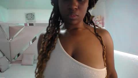 ebony_rizon online show from April 8, 2026, 1:00 pm