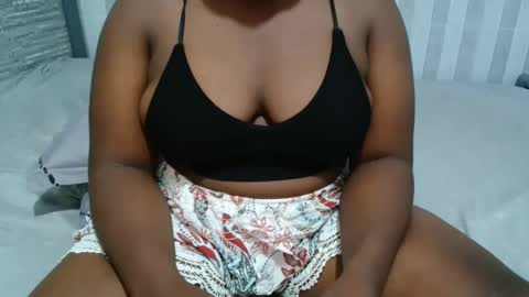 Snapshot of ebony_sabrina chatting on April 28, 2026, 9:14 am Sabrina online show from April 28, 2026, 9:14 am