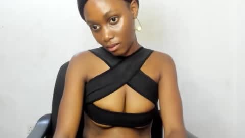 Snapshot of ebony_slimgirl2 chatting on October 14, 2025, 5:52 am Ebony-slimgirl2 online show from October 14, 2025, 5:52 am