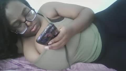 Snapshot of ebonybigtitqueen0 chatting on September 14, 2025, 2:54 am ebonybigtitqueen0 online show from September 14, 2025, 2:54 am