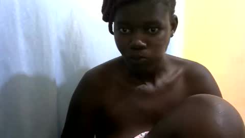 ebonybloom01 online show from October 29, 2025, 11:34 am