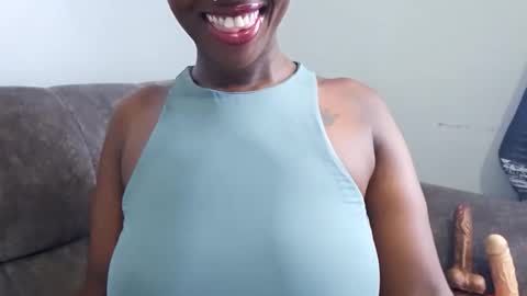 Ebony Melanie online show from December 14, 2025, 11:04 am