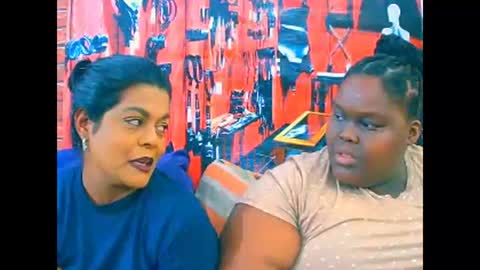 ebonyhotbuns4u2luv online show from November 6, 2025, 6:14 am