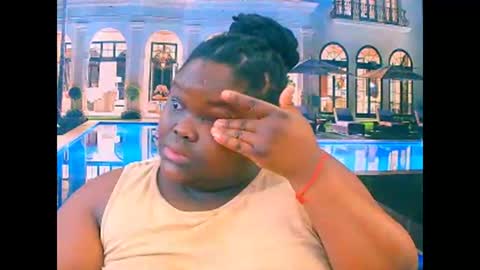 ebonyhotbuns4u2luv online show from November 30, 2025, 7:07 pm