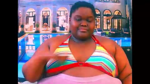 ebonyhotbuns4u2luv online show from June 4, 2026, 6:47 pm