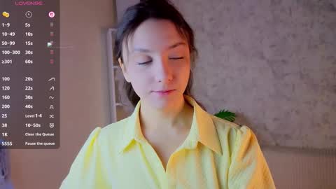 Milly online show from November 12, 2025, 3:07 am