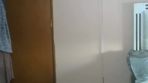 Snapshot of ebonymayahh chatting on April 18, 2026, 1:26 pm ebonymayahh online show from April 18, 2026, 1:26 pm