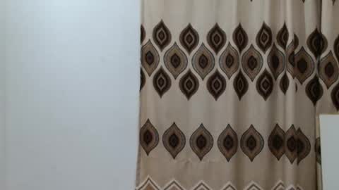 queen online show from February 4, 2026, 8:03 pm