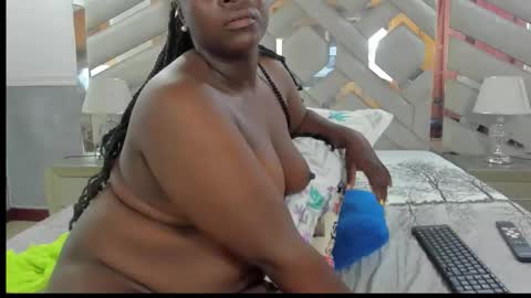 ebonysquirtcol online show from January 9, 2026, 8:21 pm