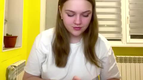 Mia online show from February 21, 2026, 2:40 pm