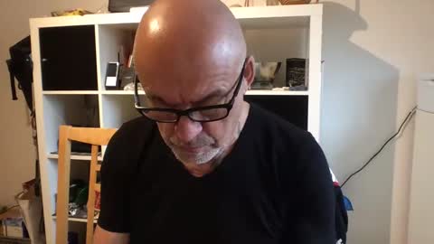 Snapshot of eddelmar chatting on March 12, 2025, 8:08 am eddelmar online show from March 12, 2025, 8:08 am