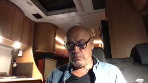 Snapshot of eddelmar chatting on September 25, 2025, 6:22 pm eddelmar online show from September 25, 2025, 6:22 pm