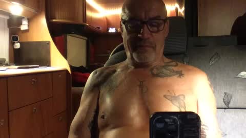 Snapshot of eddelmar chatting on September 29, 2025, 7:19 pm eddelmar online show from September 29, 2025, 7:19 pm