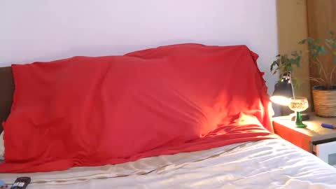 edelholz87 online show from April 20, 2026, 2:09 pm