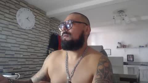 edgarram83 online show from September 29, 2025, 7:19 pm