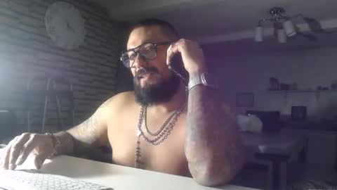 edgarram83 online show from November 7, 2025, 5:18 am