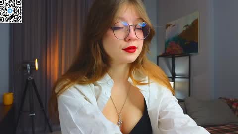 Snapshot of edithbrucker chatting on February 9, 2025, 3:00 am Im Sally Im new here lets meet online show from February 9, 2025, 3:00 am