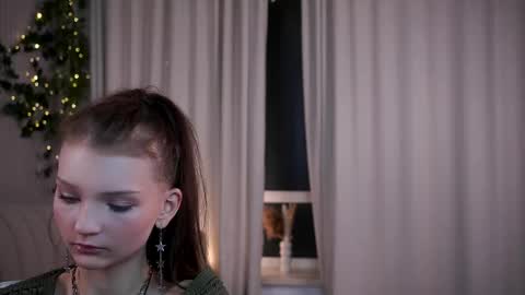 Lisa  online show from March 14, 2026, 12:17 am