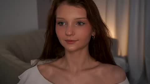 Lisa  online show from April 19, 2026, 11:18 pm