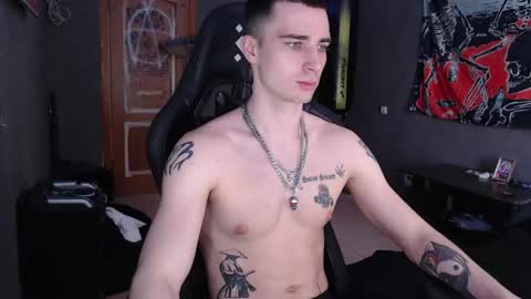 Snapshot of eduard_loveee chatting on April 21, 2026, 10:32 am Eduar online show from April 21, 2026, 10:32 am