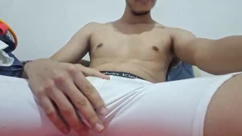 Snapshot of edw_1 chatting on September 18, 2025, 7:16 pm edw_1 online show from September 18, 2025, 7:16 pm