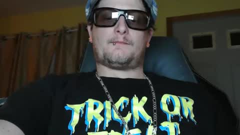 edwardaims_2please online show from December 1, 2025, 3:33 am