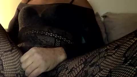 Snapshot of edwardjojo22 chatting on November 21, 2025, 2:10 am Edwardjojo22 online show from November 21, 2025, 2:10 am