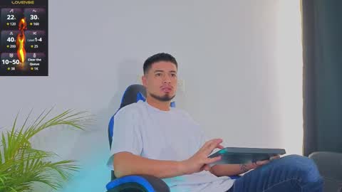 Edward Ross online show from October 19, 2025, 4:29 pm