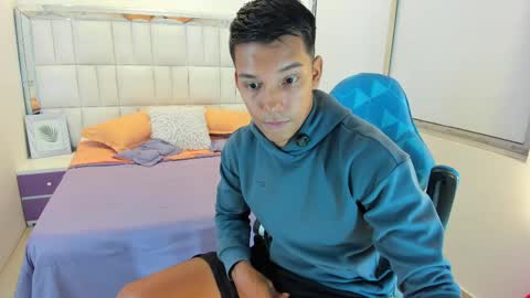 Snapshot of edwin_blaz chatting on October 2, 2025, 2:51 am edwin blaz. online show from October 2, 2025, 2:51 am