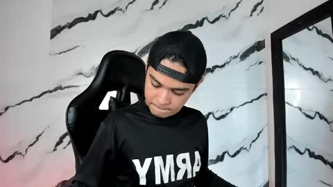 edy online show from April 28, 2026, 3:33 am