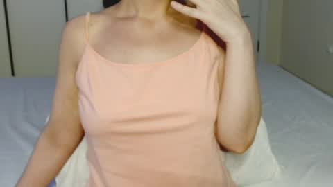 eelena4kiss online show from June 4, 2026, 8:04 pm
