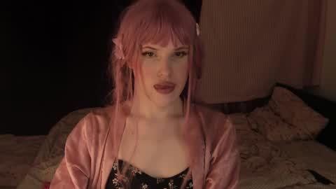 Effie Mur online show from December 24, 2024, 7:00 pm