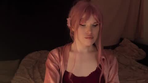 Effie Mur online show from January 5, 2025, 7:17 pm