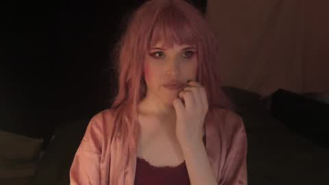 Effie Mur online show from January 29, 2025, 6:50 pm