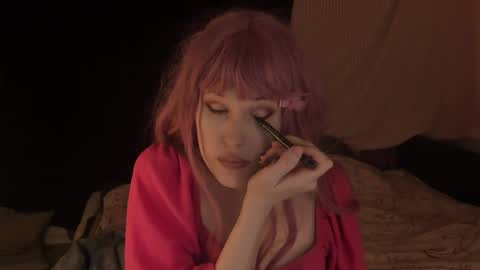 Effie Mur online show from February 2, 2025, 3:07 pm