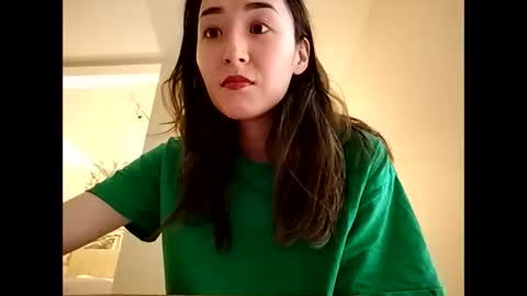 Effy online show from February 9, 2026, 2:54 pm