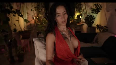 Effy online show from May 2, 2026, 1:21 am