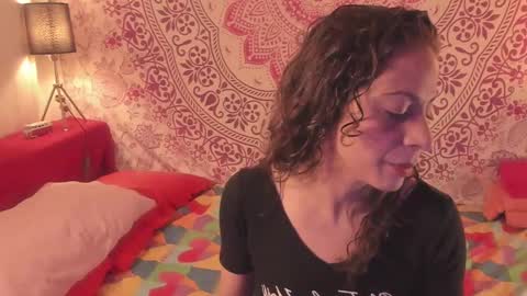 Snapshot of effysroom chatting on February 14, 2025, 3:22 am effy online show from February 14, 2025, 3:22 am