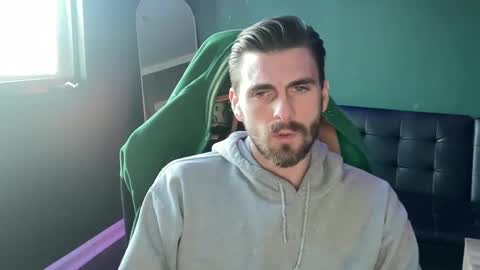 Eric online show from December 18, 2024, 11:51 pm