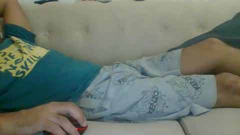 Snapshot of egyman2022 chatting on December 16, 2024, 8:05 pm Im momo 35 Egyptian at Dubai online show from December 16, 2024, 8:05 pm