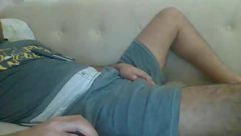 Snapshot of egyman2022 chatting on February 1, 2025, 7:23 pm Im momo 35 Egyptian at Dubai online show from February 1, 2025, 7:23 pm