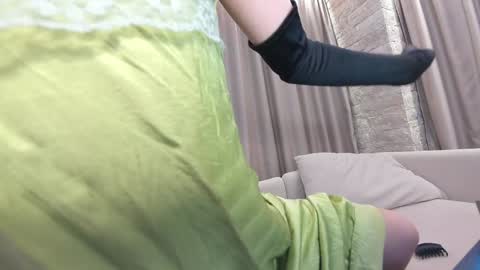 Snapshot of ehotlovea chatting on October 21, 2025, 12:11 am Erik and Alice online show from October 21, 2025, 12:11 am